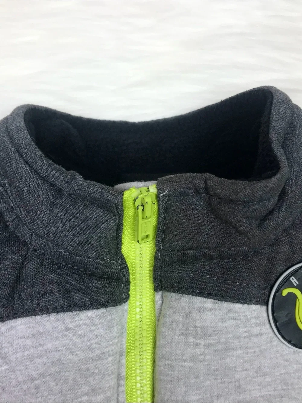 Toddler Boys Puffer Zip Up Gray & Lime Green Vest Size 24M